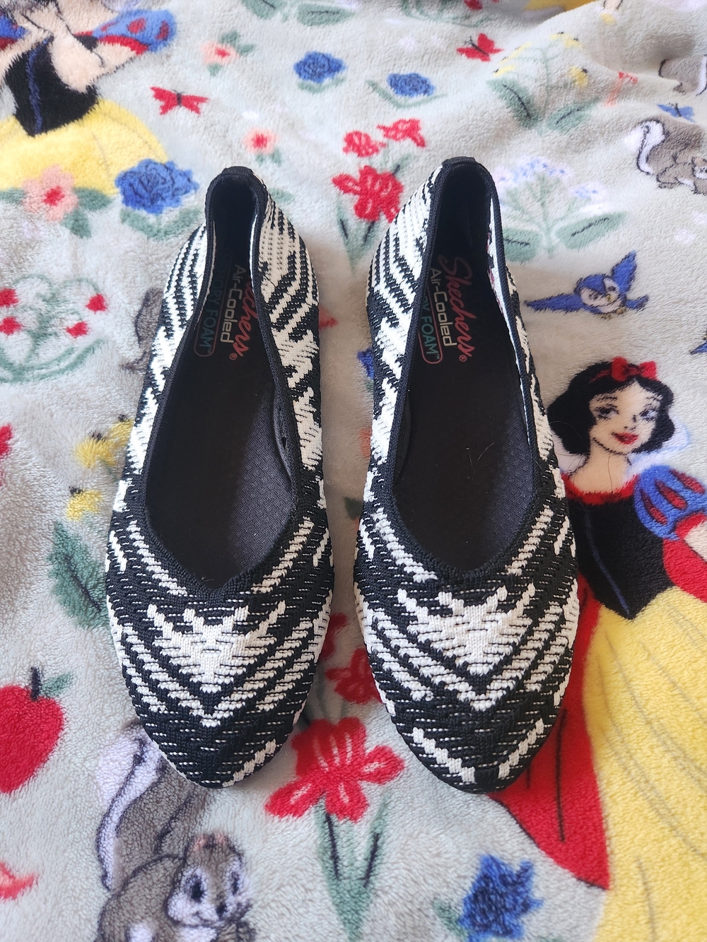 Skechers Black & White Patterned Ballet Flats